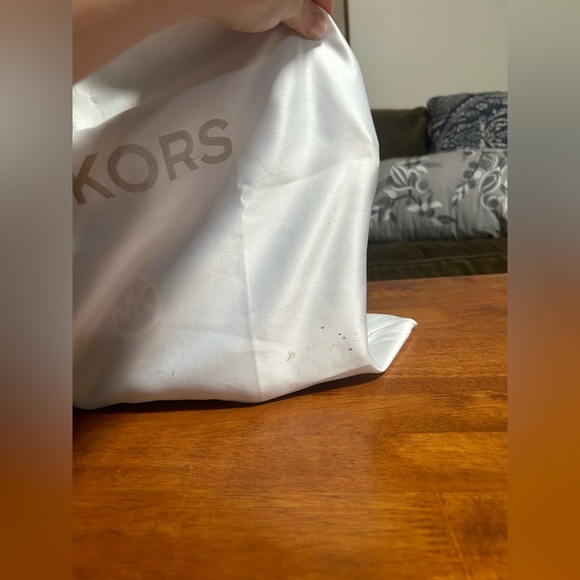 Limited Edition: Baby Blue Michael Kohrs Large Tote Bag - Picture 15 of 15